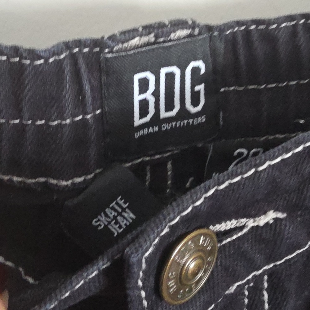 BDG | Urban Outfitters Women's Relaxed Skate Jeans Size 28 Black Cargo - Picture 5 of 7